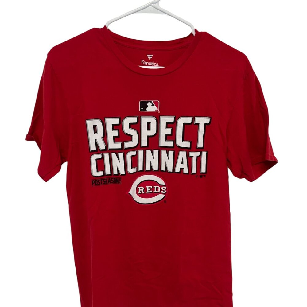 Men's Fanatics Red Respect Cincinnati T-Shirt.  Size S